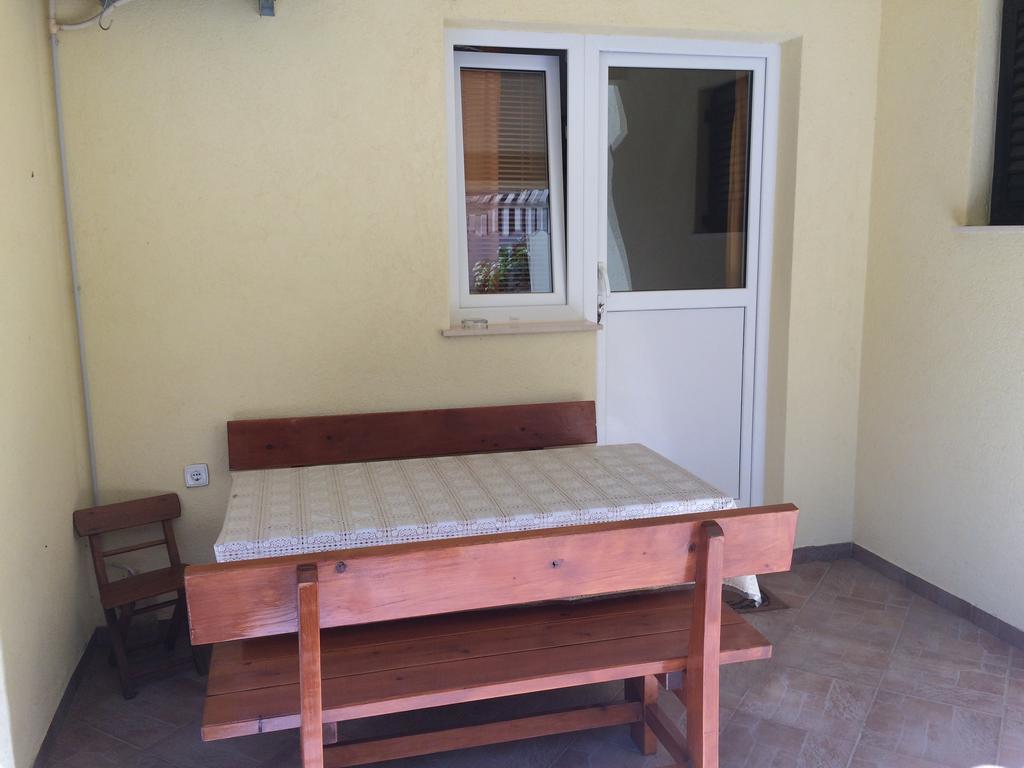 Apartment Kolundzic Novi Vinodolski Kamer foto