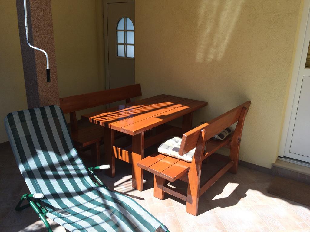 Apartment Kolundzic Novi Vinodolski Buitenkant foto