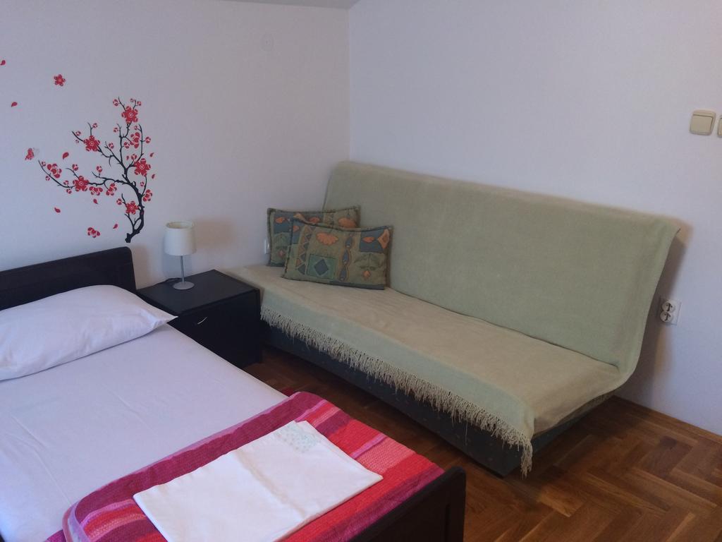 Apartment Kolundzic Novi Vinodolski Kamer foto