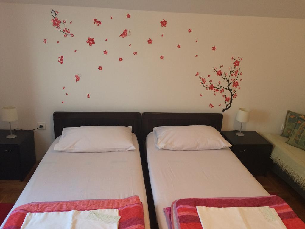 Apartment Kolundzic Novi Vinodolski Kamer foto