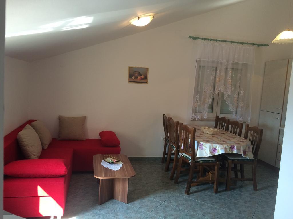 Apartment Kolundzic Novi Vinodolski Kamer foto